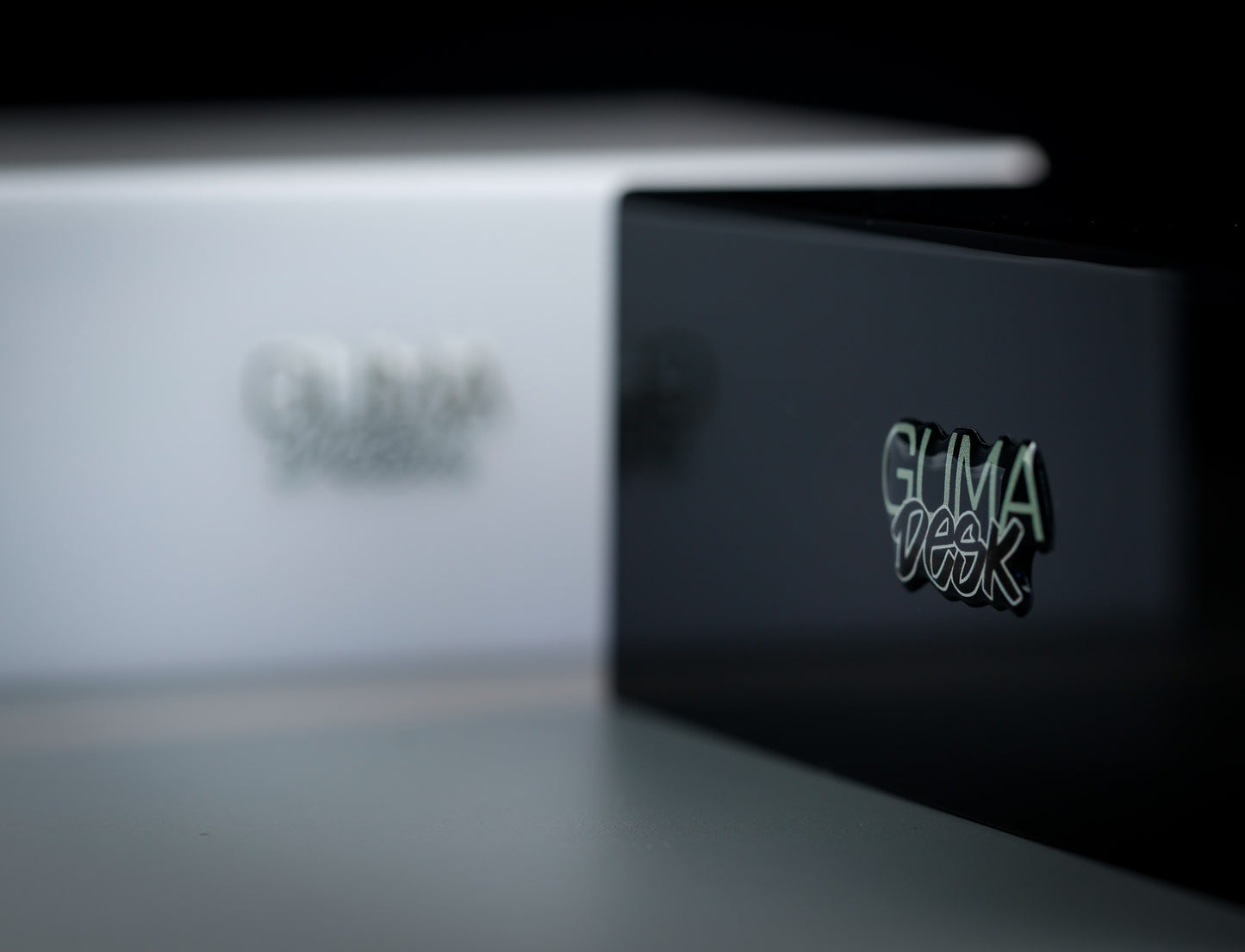 GUMA DESK