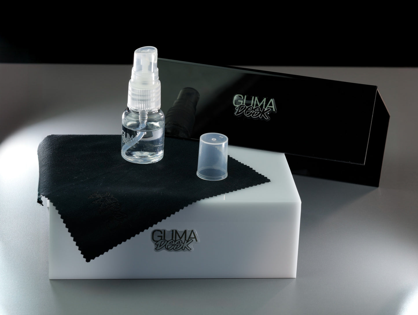 GUMA DESK